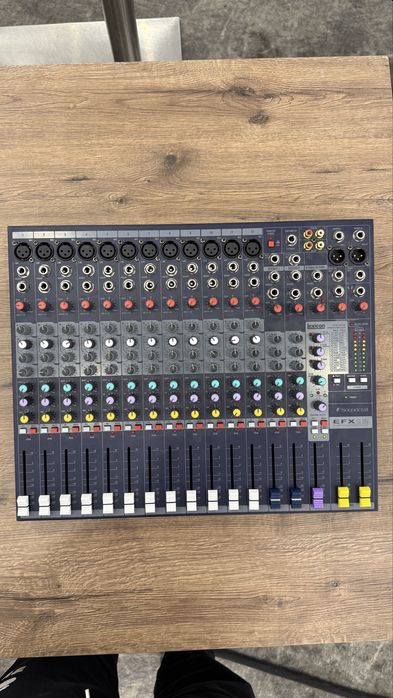 Soundcraft продам микшерный пульт