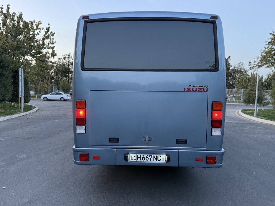 Isuzu 2016 sotiladi  NP 40