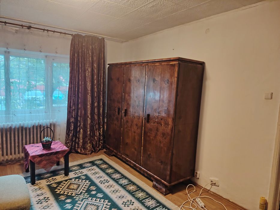 Brâncoveanu metrou,42 de mp,parter,1600 de lei