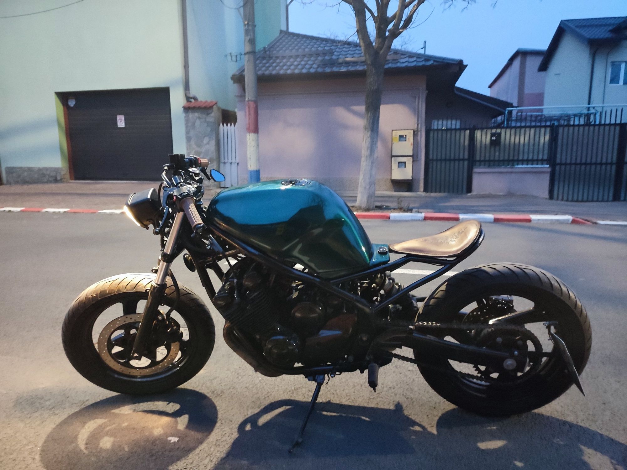 Daca îți dorești ceva UNICAT ? Yamaha xj600 ideal A2