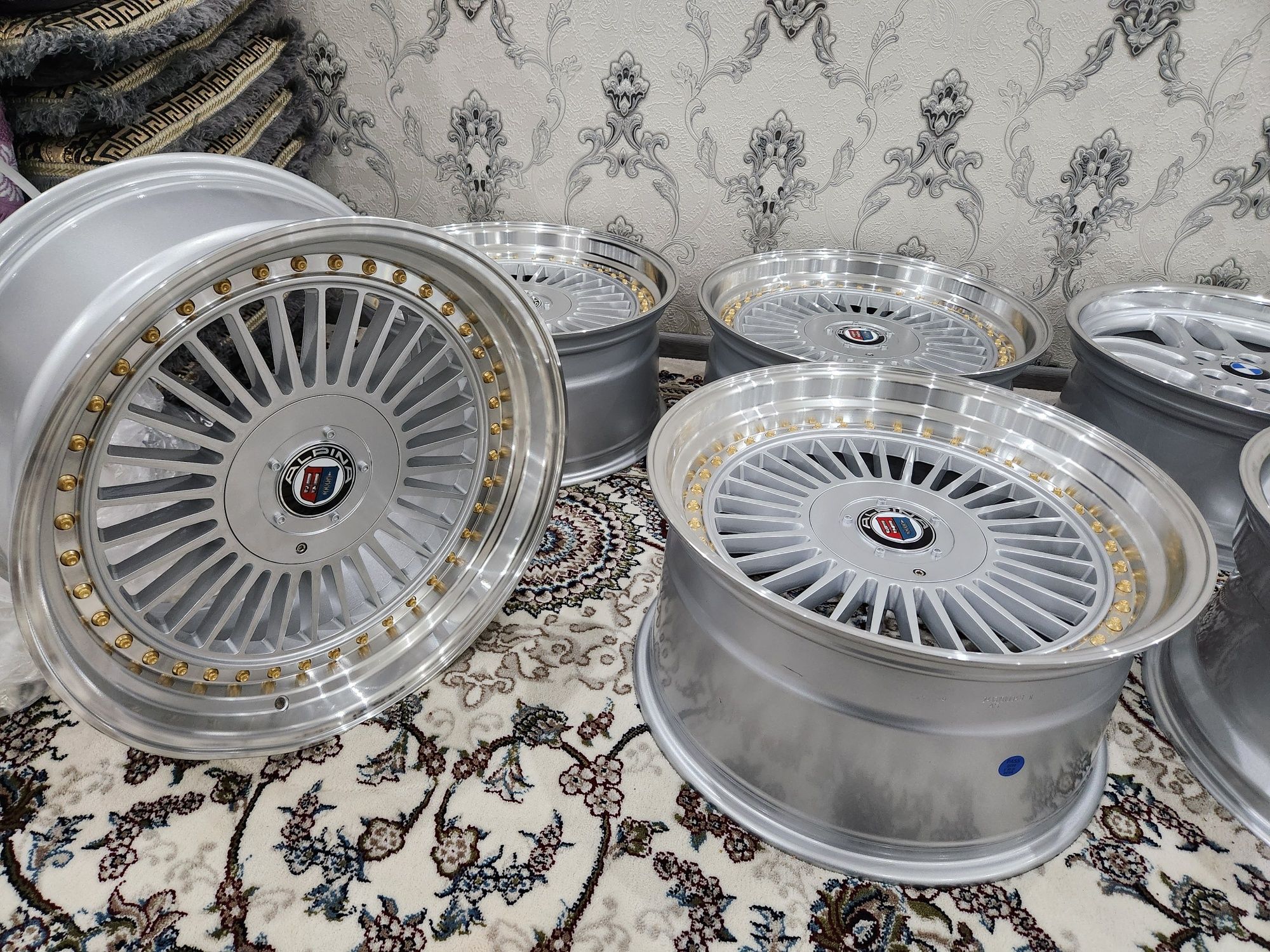 Янги ALPINA  19R