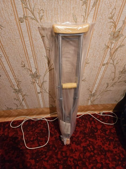 Продам новые костыли
