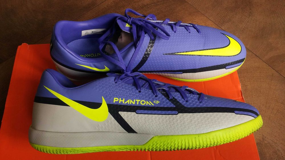 NIKE Phantom GT2 Academy IC Размер EUR 43 / UK 8 за зала 112-13-S