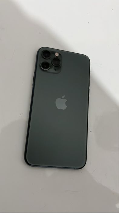 Продам айфон 11 про