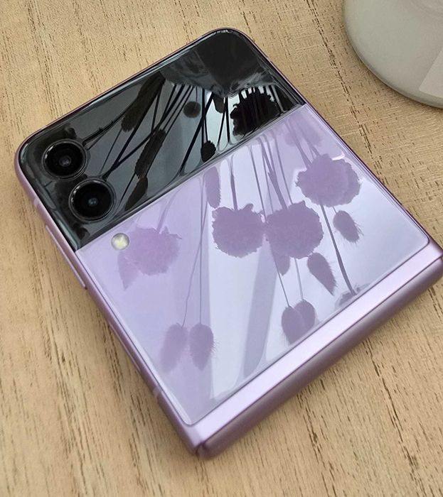 Сгъваем телефон Samsung z3filp