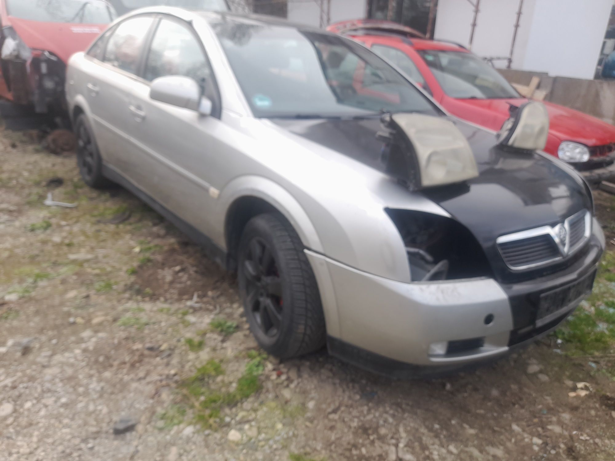 Dezmembrez opel vectra c 1.9 2005