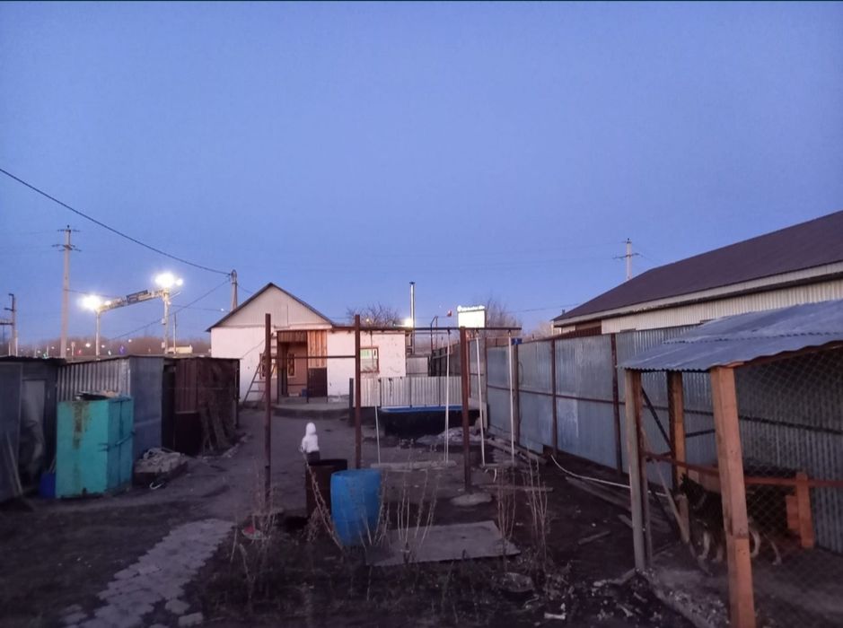 Продам на Курмыше не большой частный дом