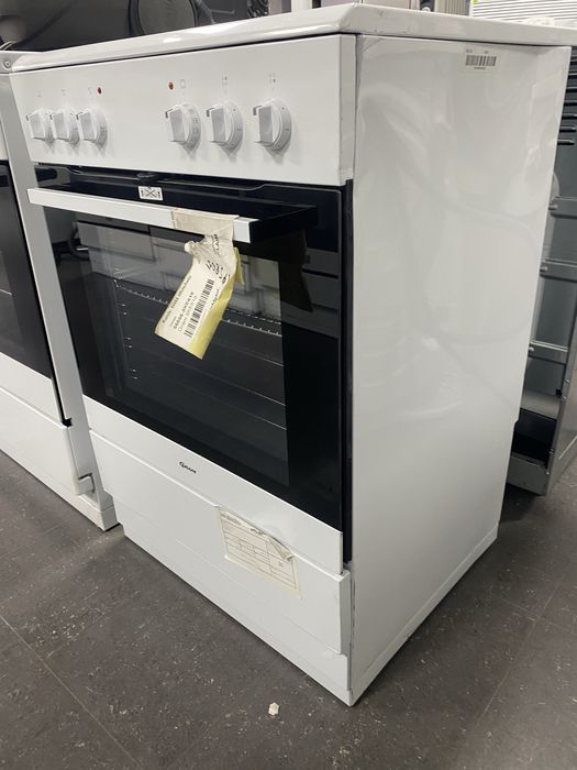 Свободностояща печка с керамични котлони Gram