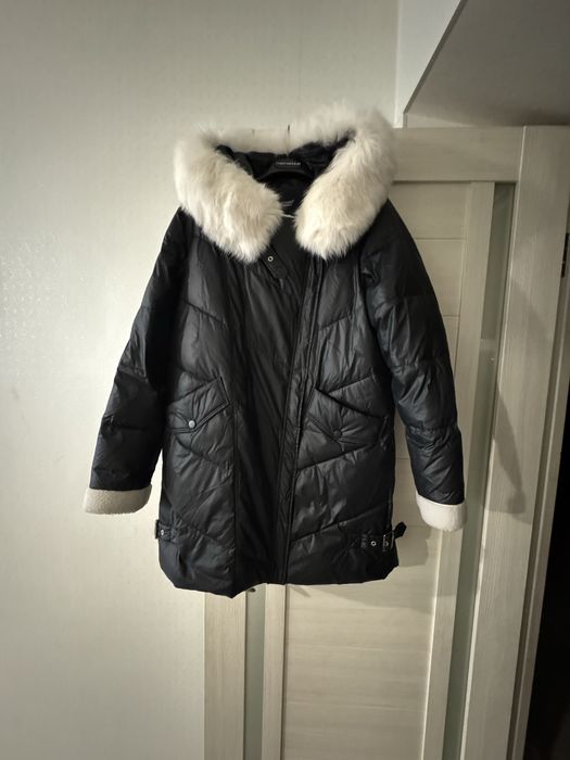 Продам женскую зимнюю куртку