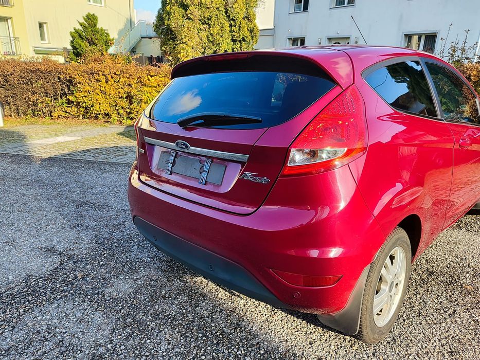 Vând Ford Fiesta Titanium 2010