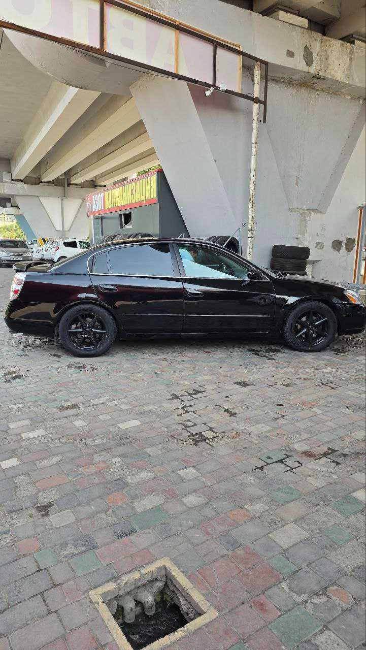 Nissan Altima 2006 yil