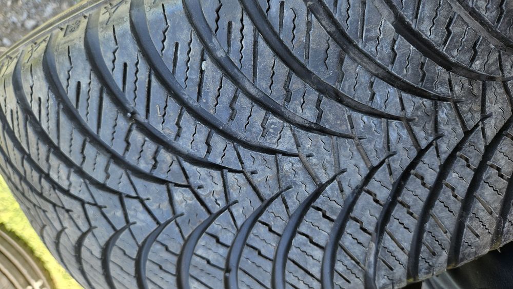 2бр гуми 205 55 16 дот 20 фалкен