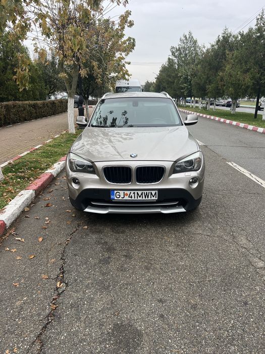 Vand bmw x1 decembrie 2010
