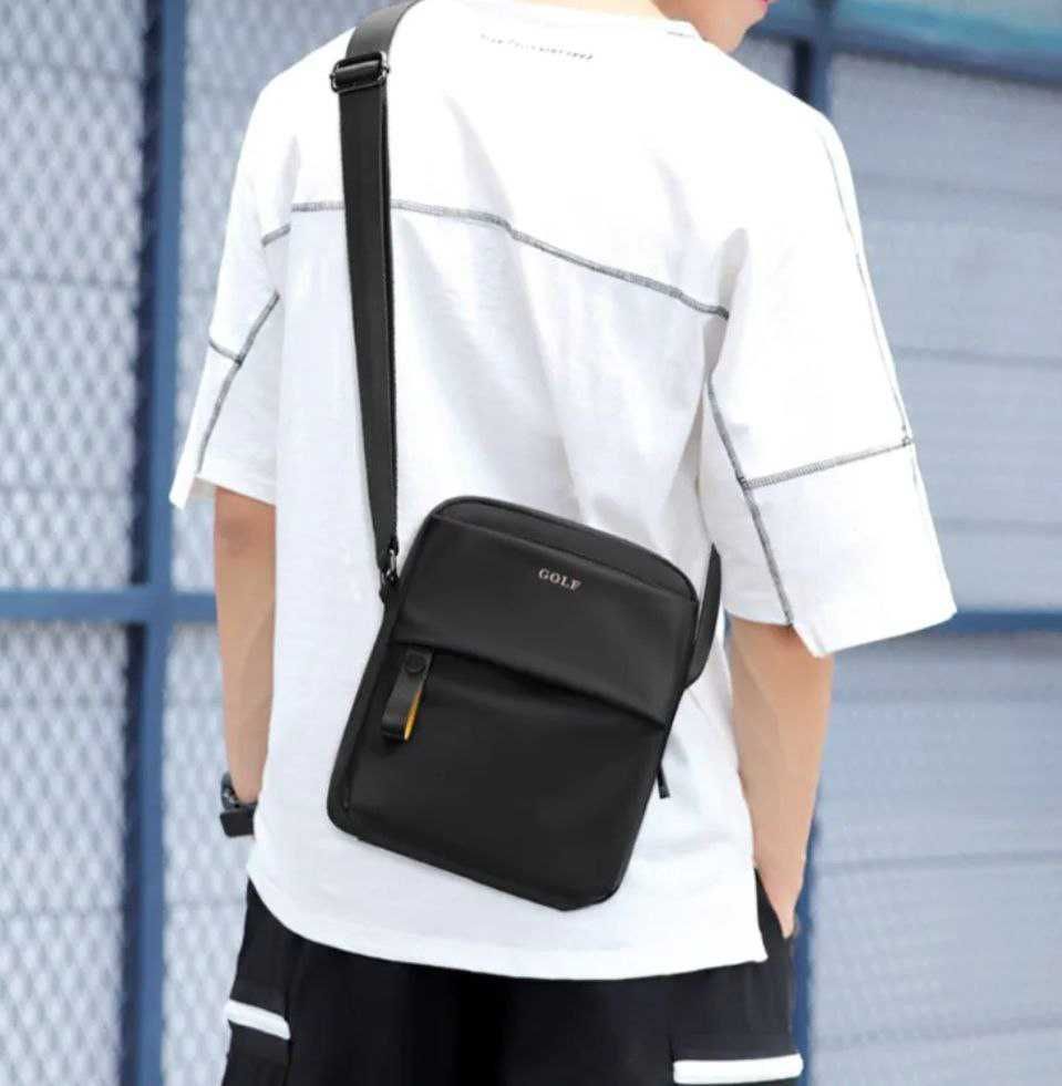 Лёгкая и стильная мужская сумка от бренда Golf