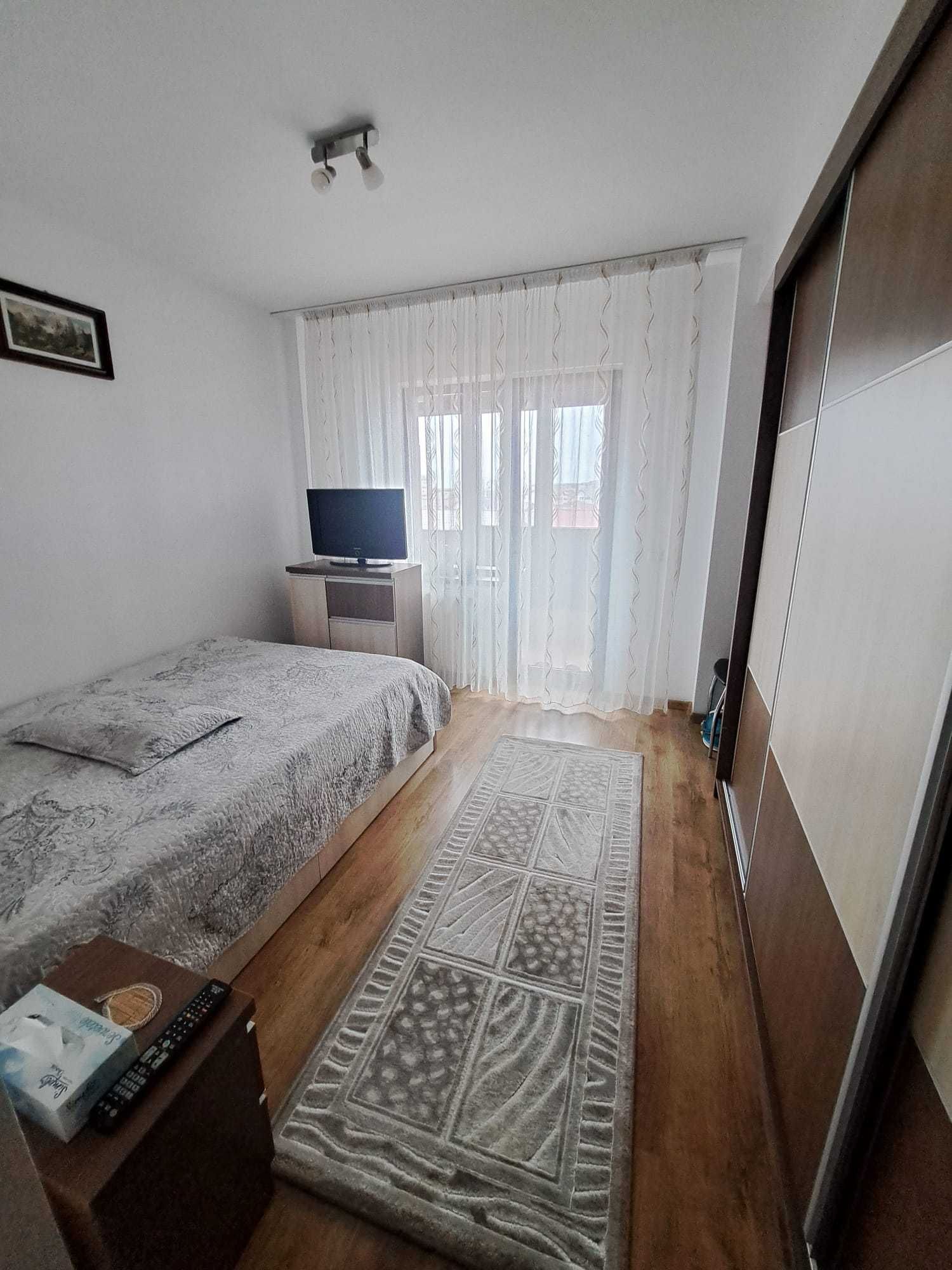 Apartament 3 camere, 77mp,  Bragadiru - Proprietar