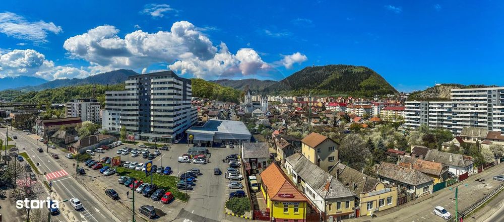 Apartament spațios cu 4 camere, vedere spectaculoasă, intrare Racadau