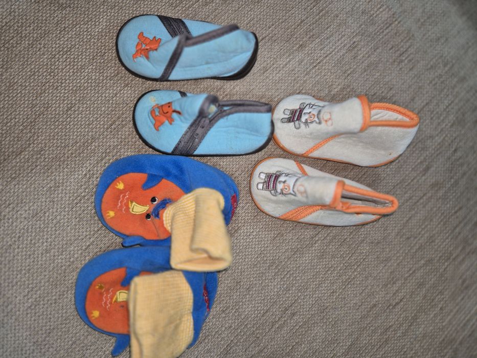 Adidași, mocasini nou născuți