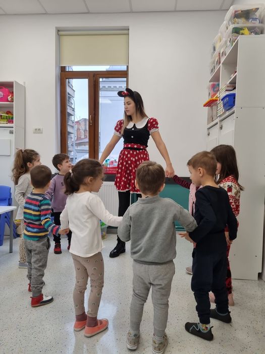 Animatori petreceri București