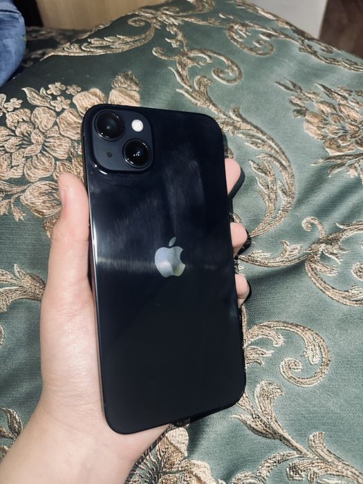 Продам айфон 14 плюс с гарантией срочно