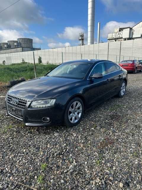 Dezmembrez Audi A5 an 2010, 2.0tfsi tip CDN, manual 6 trepte