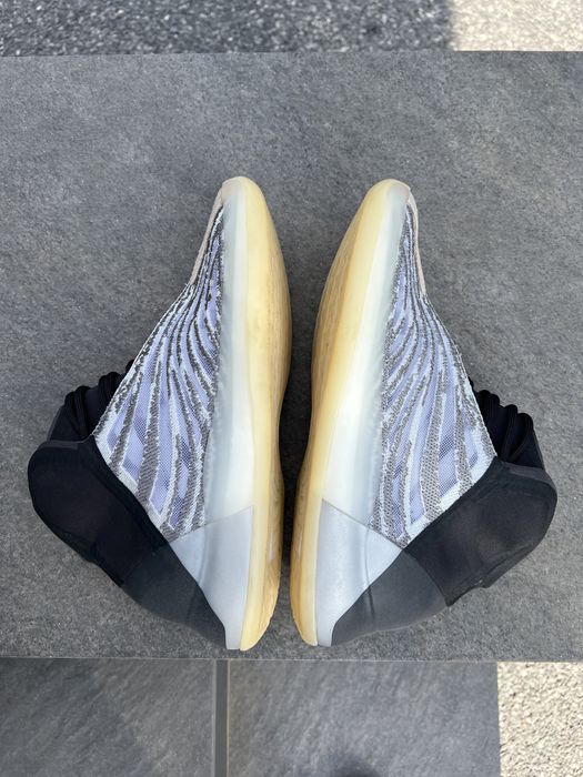 Sneakers Yeezy QNTM