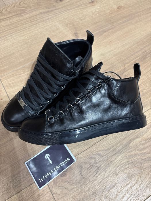 Balenciaga Arena black