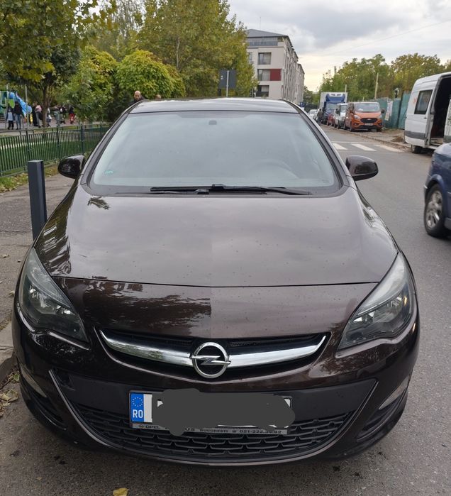 Opel Astra J, Decembrie 2015