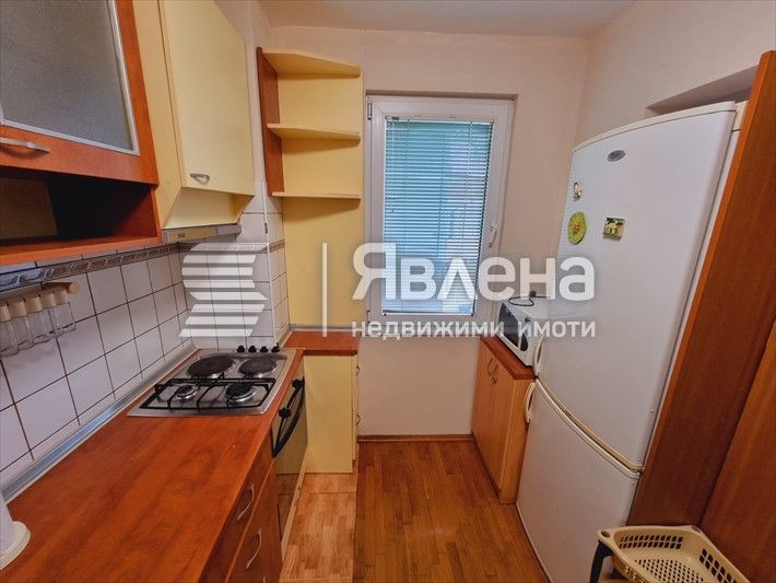 Дава се под наем Тристаен апартамент в Варна, Лятно кино Тракия - 85 кв.м за 525 € - Снимка #3