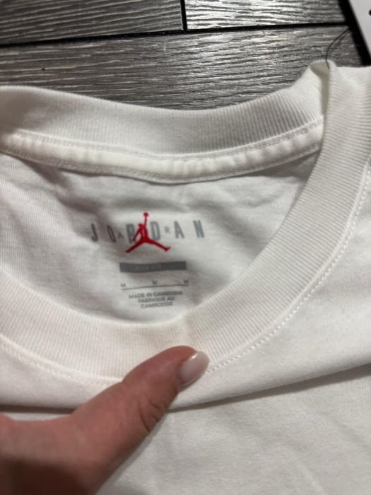 Tricou Jordon nou cu eticheta marime M si L