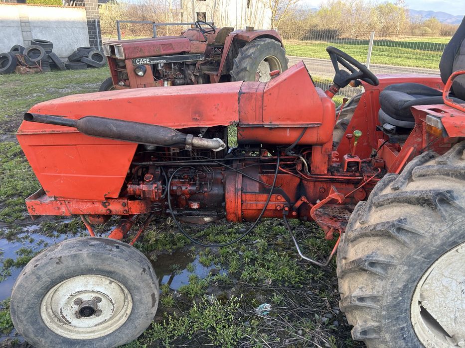 Dezmembrez renault 86 tractor piese