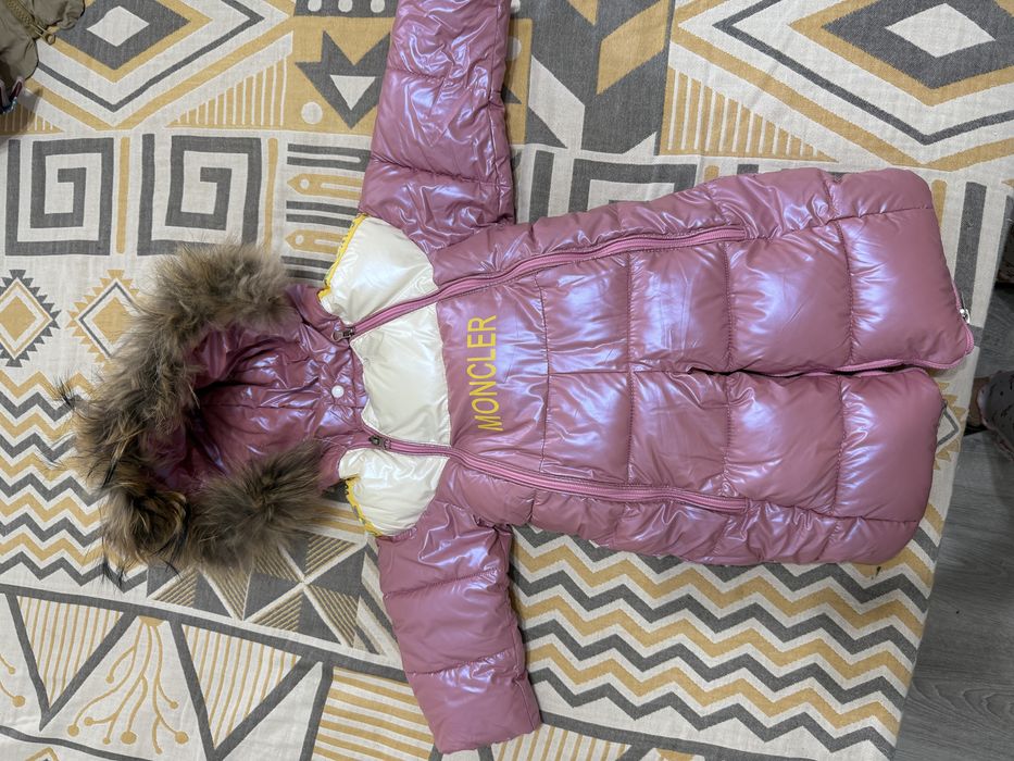 Продам детский зимний комбинезон