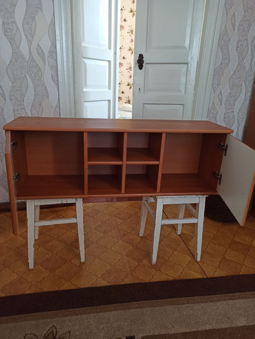 Продам полку  б/у