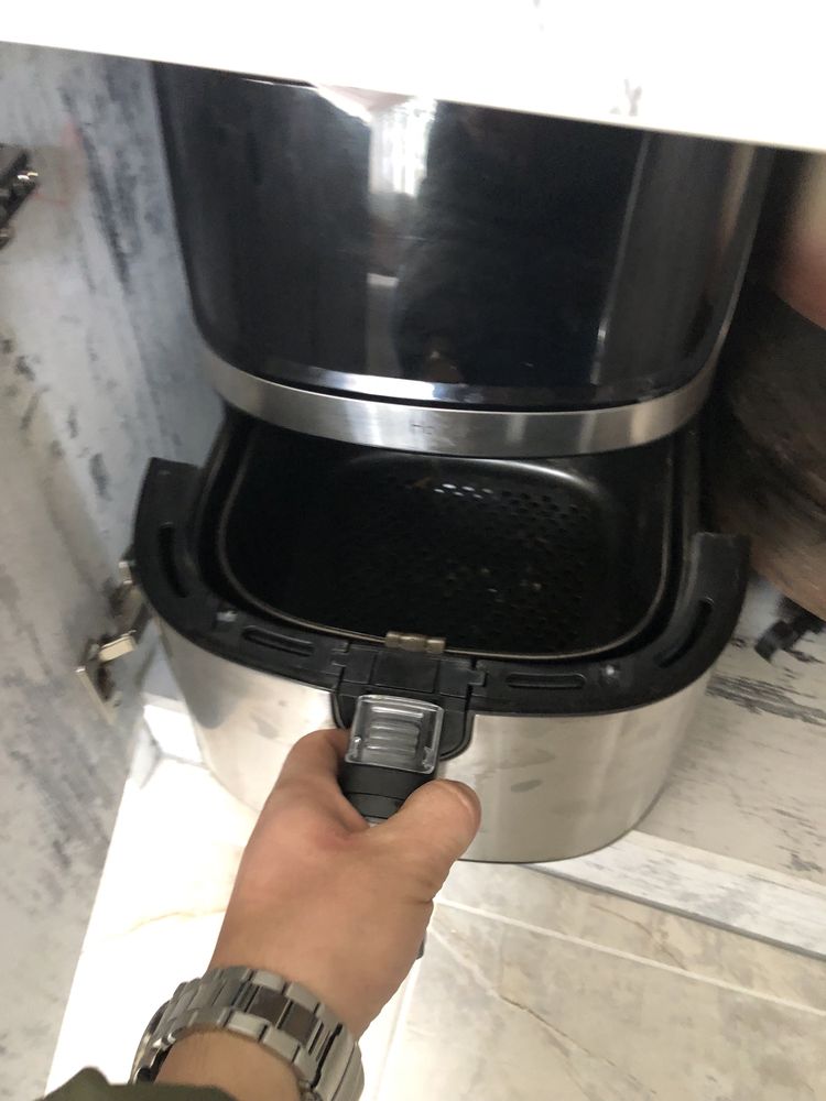 Продавам хлебопекарна и еърфраяр