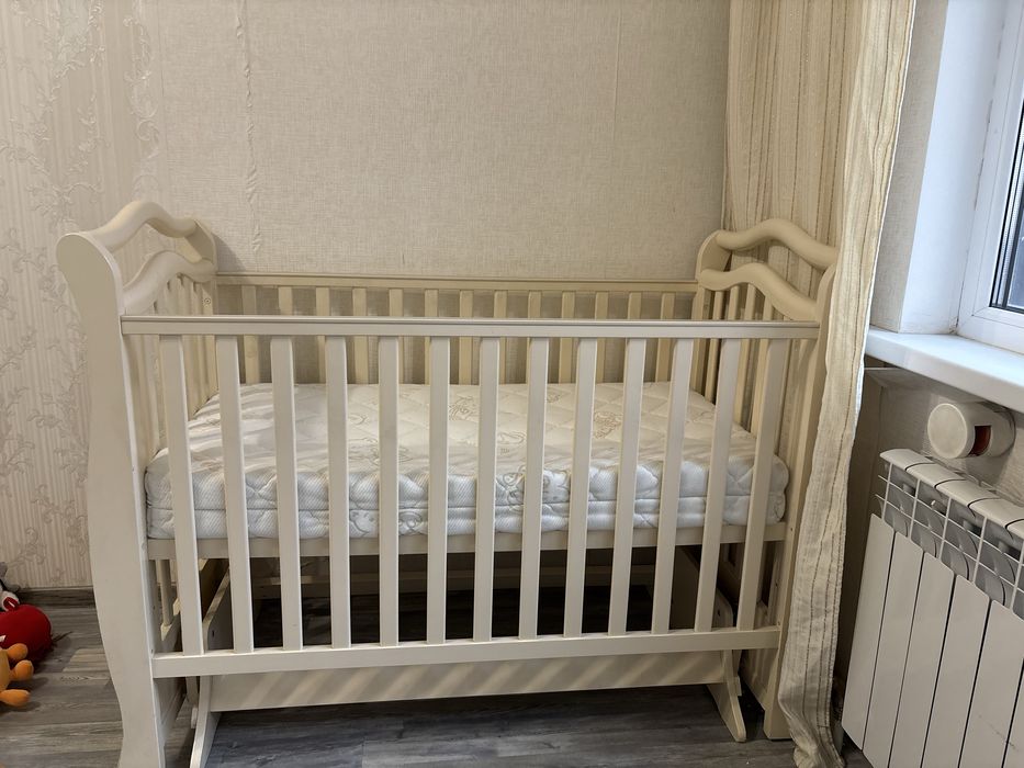 Детская кроватка