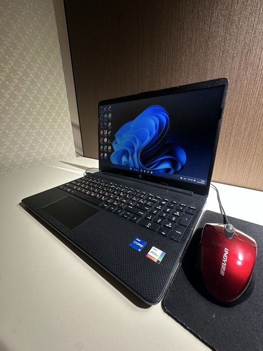 HP Laptop 15s-fq5xxx