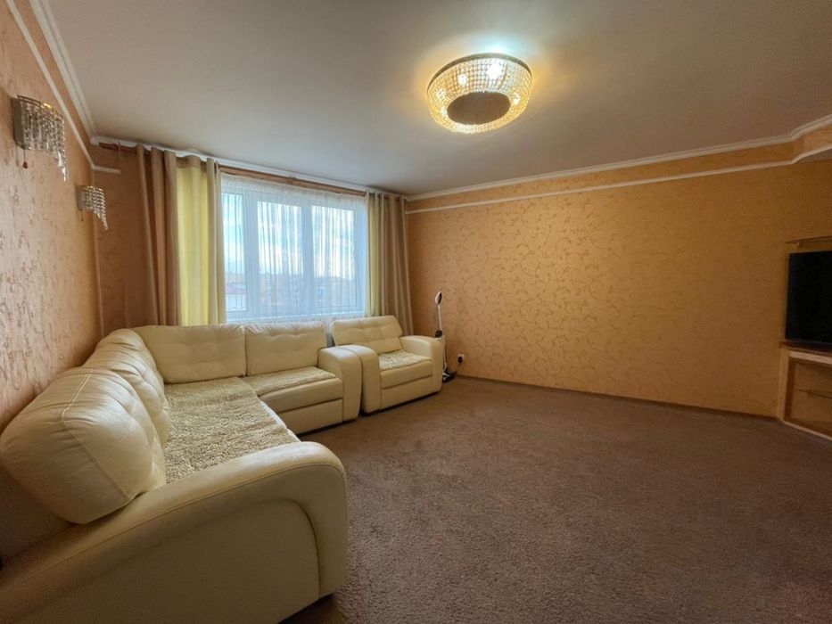 Продам 4 ком, в хорошем состоянии район 8 школы