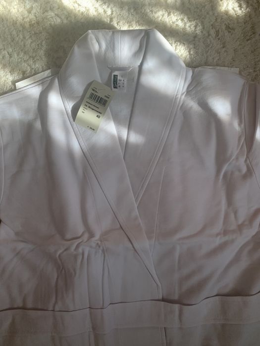 Halat de baie , NOU cu eticheta- skinny huber nu victoria secret