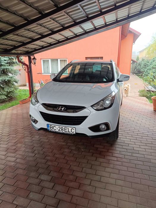 Vând Hyundai ix35 luna noiembrie 2011 1.7 TDI