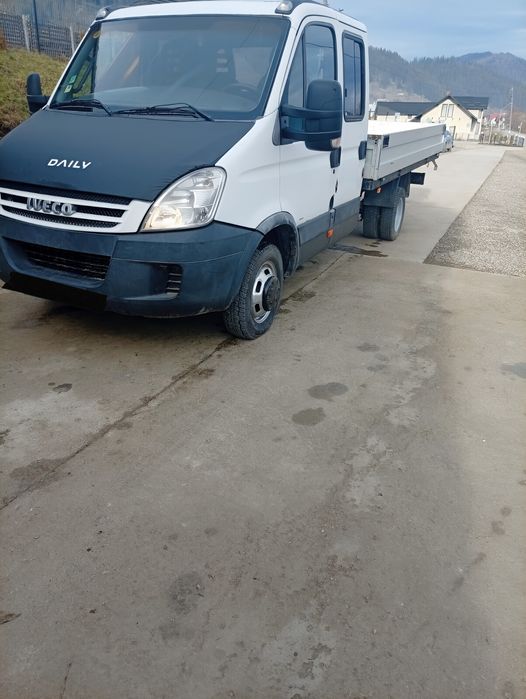 IVECO Daily 35C12 2007 – 7 locuri, ladă 4m, pe firmă – 8.500€