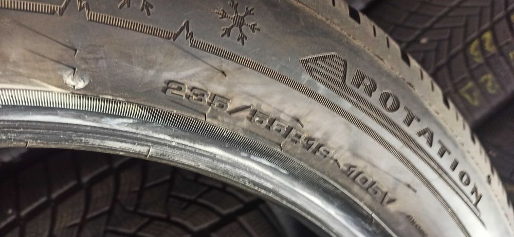 4бр.зимни гуми 235/55/19 Dunlop