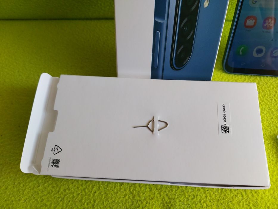 Samsung Galaxy,A17 5G-НОВО