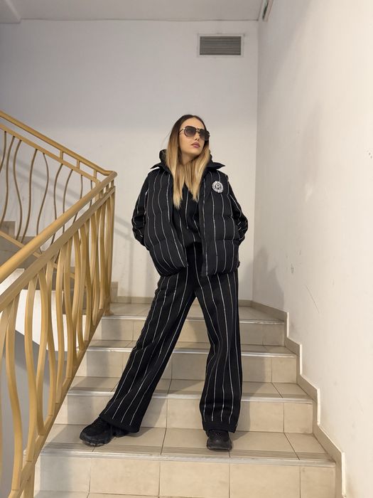 Спортен екип със камани