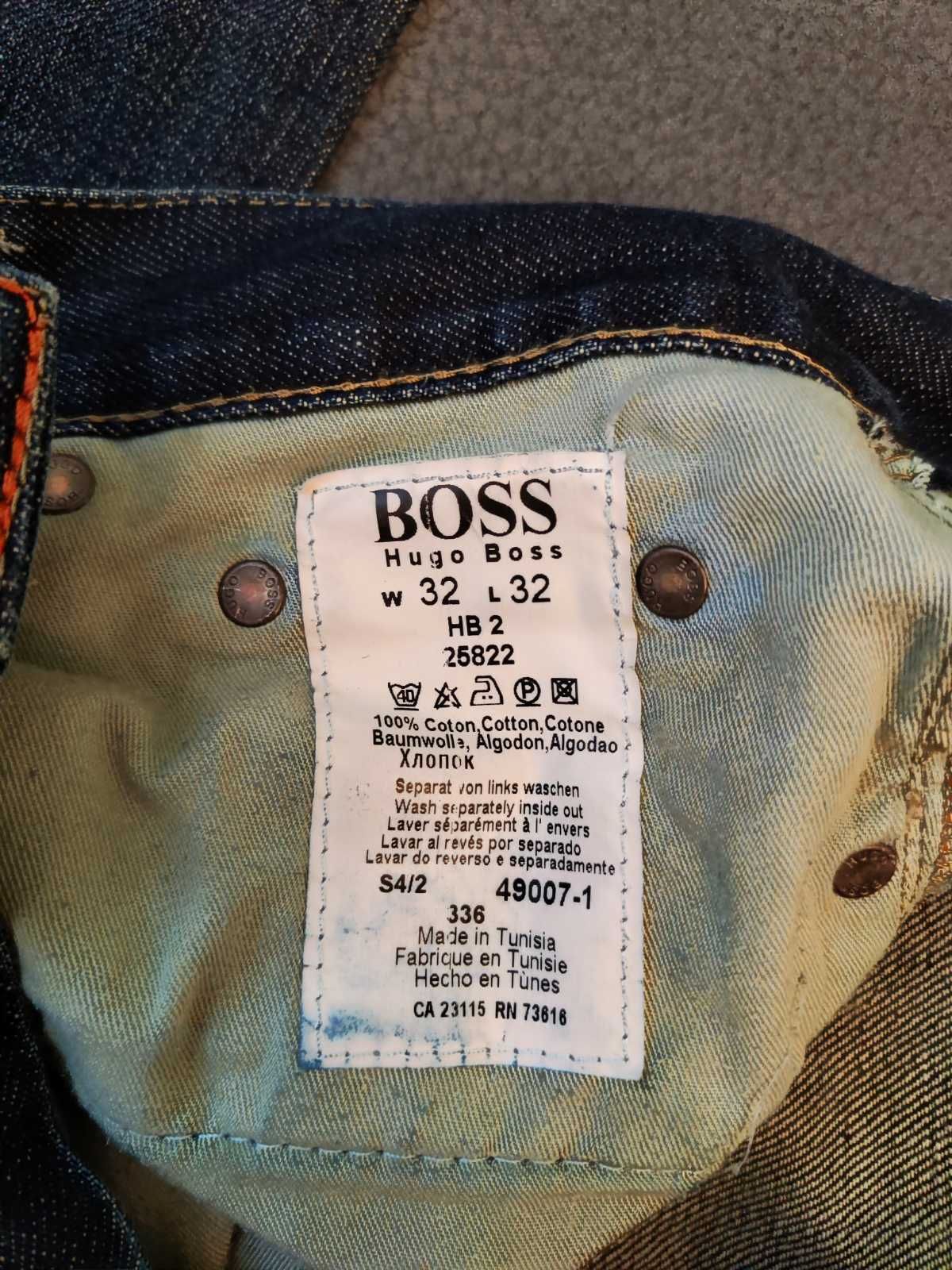 Дънки BOSS Дънки BOSS