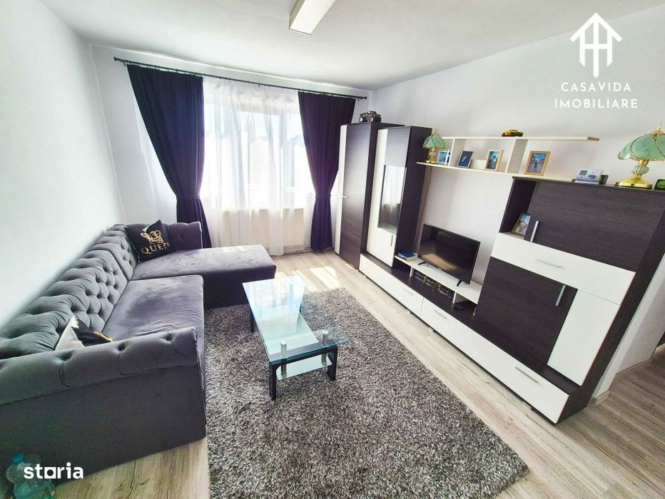 De vanzare apartament 3 camere mobilat si utilat, zona Unic