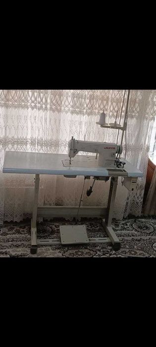Швейная машина JUITA