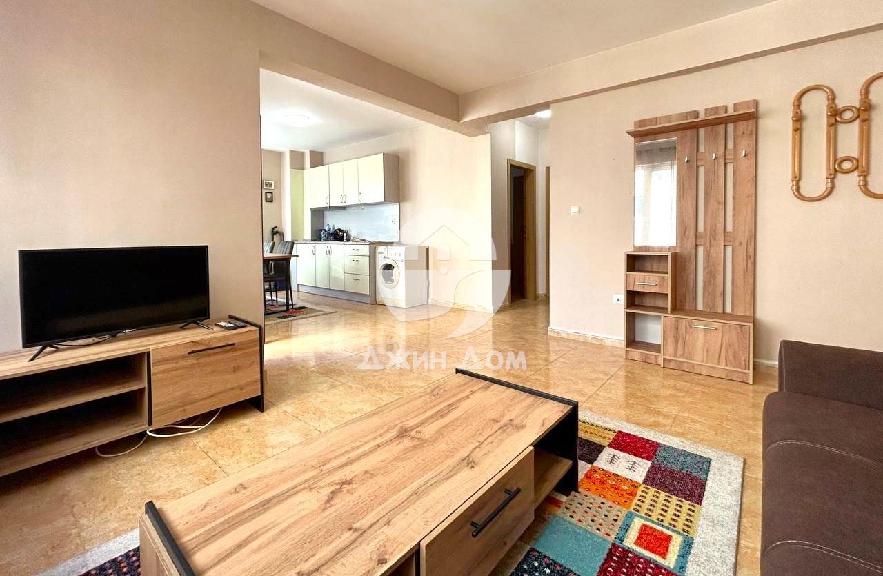 Продава се Тристаен апартамент в Несебър - 71 кв.м за 1479 €/кв.м - Снимка #2