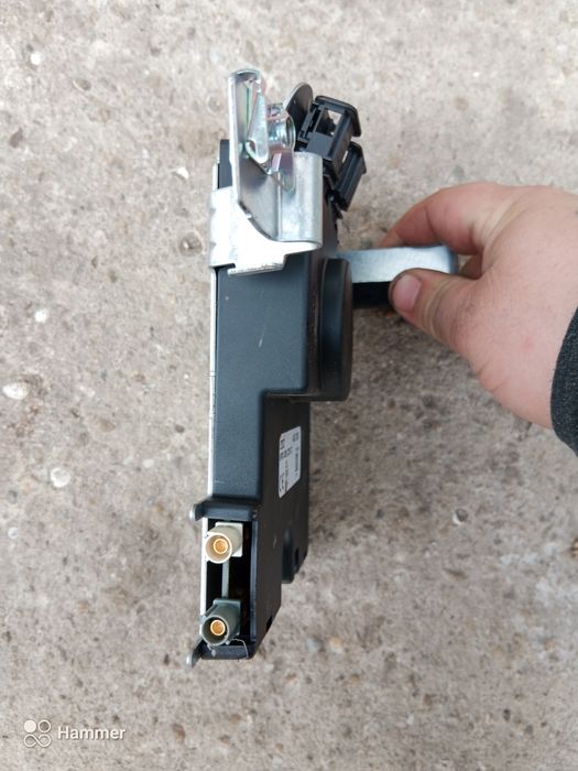 Продавам усилвател за антена за audi a3 8p