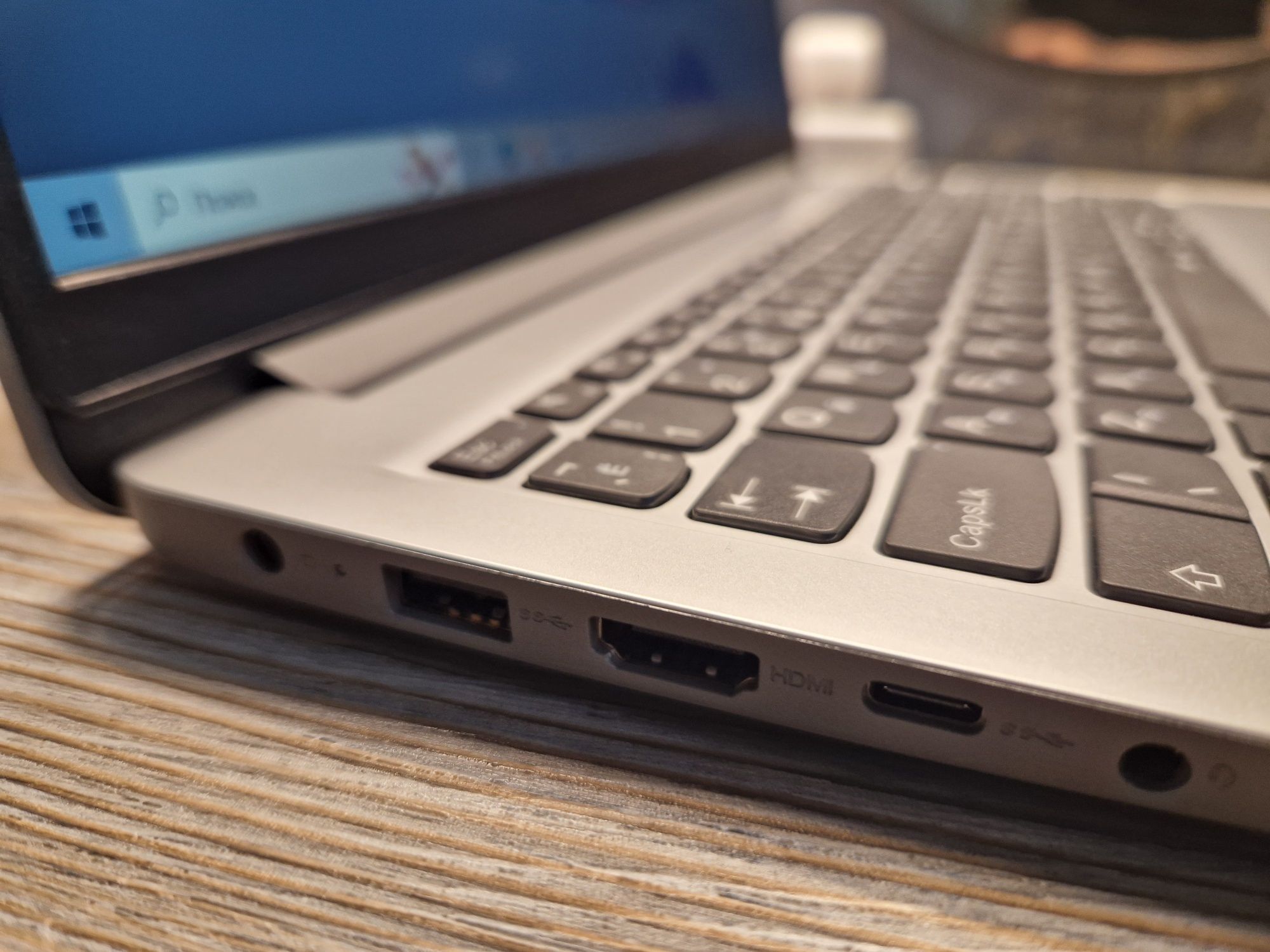 Ноутбук в коробке Lenovo idiapad1 15iGK7