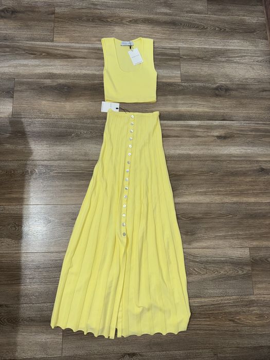 Alice Evis butter yellow пола и топ