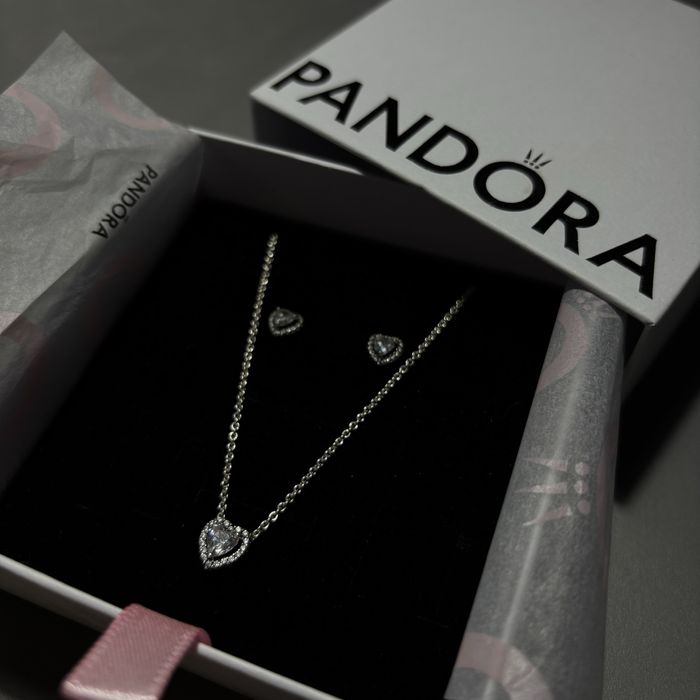 Set cercei si lant din argint Pandora cu piatra alba in forma de inima